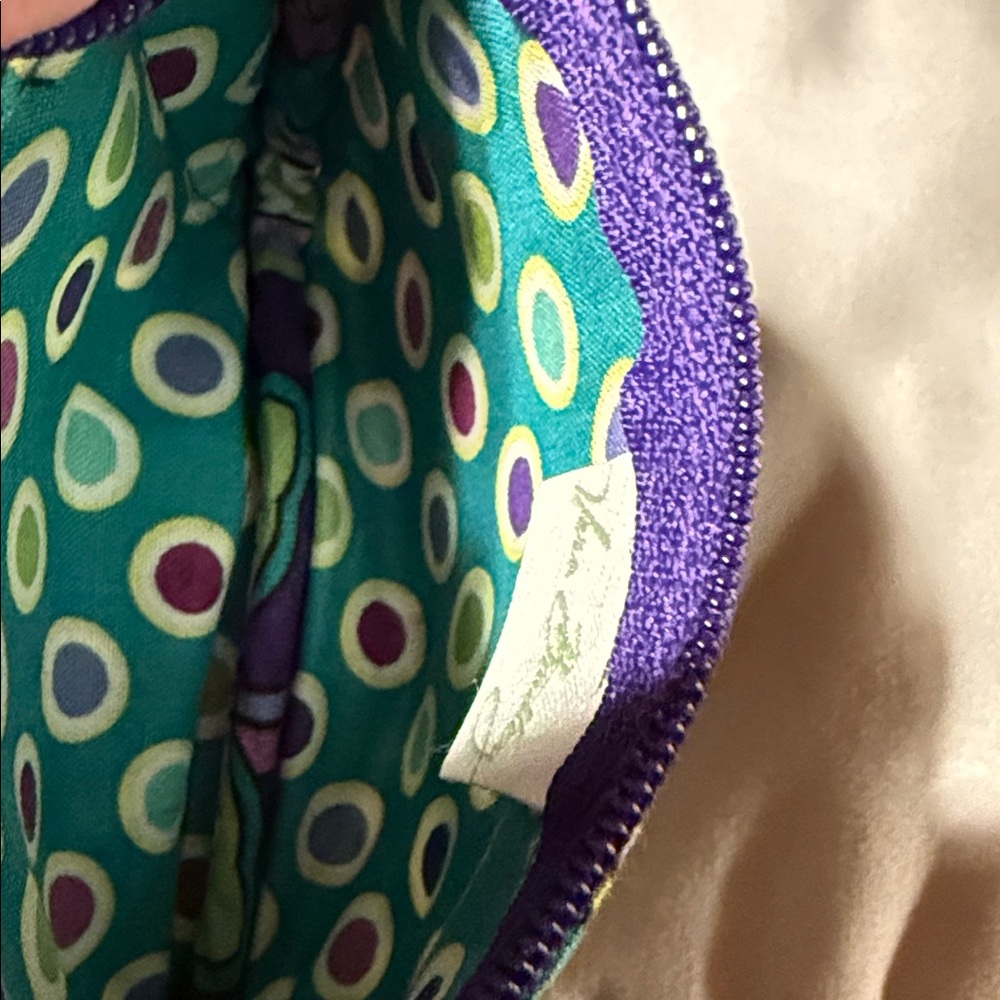 Vera Bradley Vibrant Purple Paisley tote w/matching coin purse. EC - Picture 10 of 12